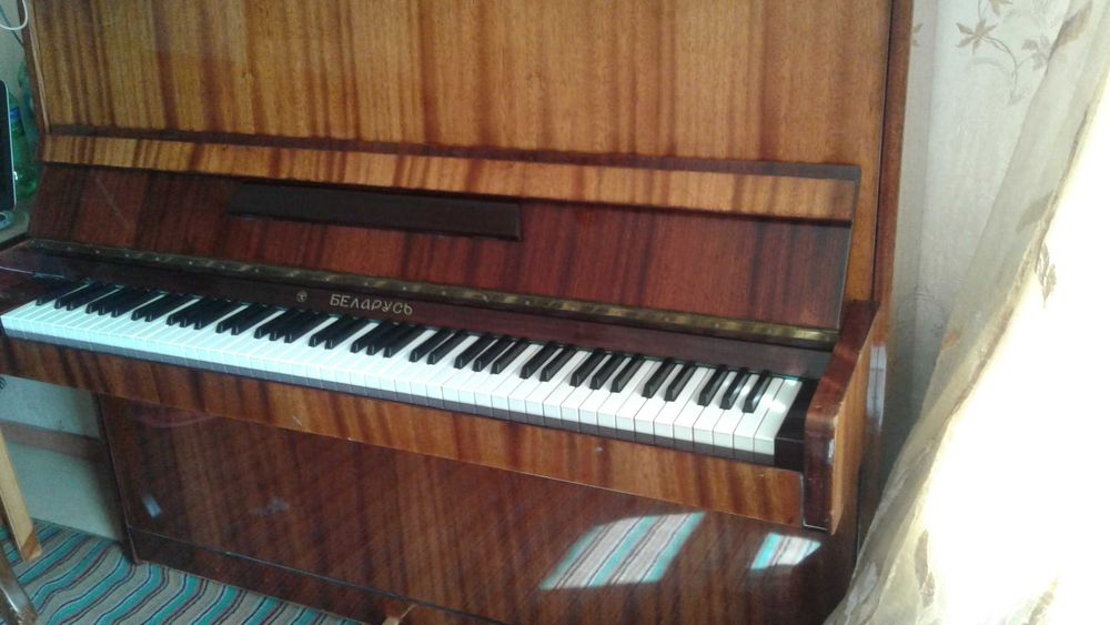Продм фортепиано в отличном состоянии три педали