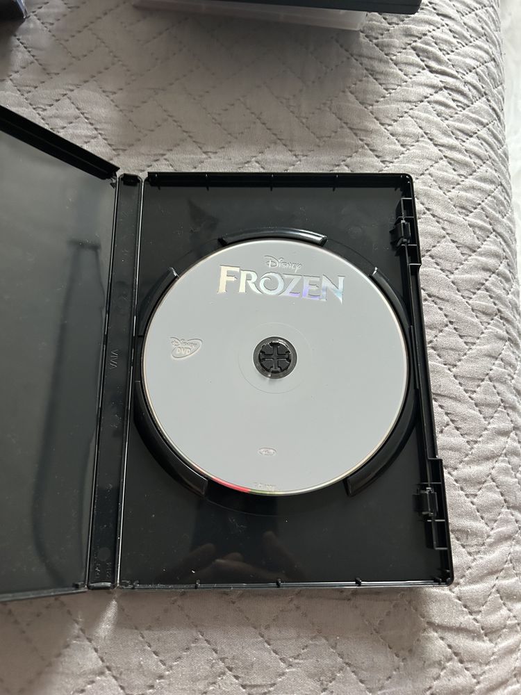 Regatul de gheata Frouzen DVD