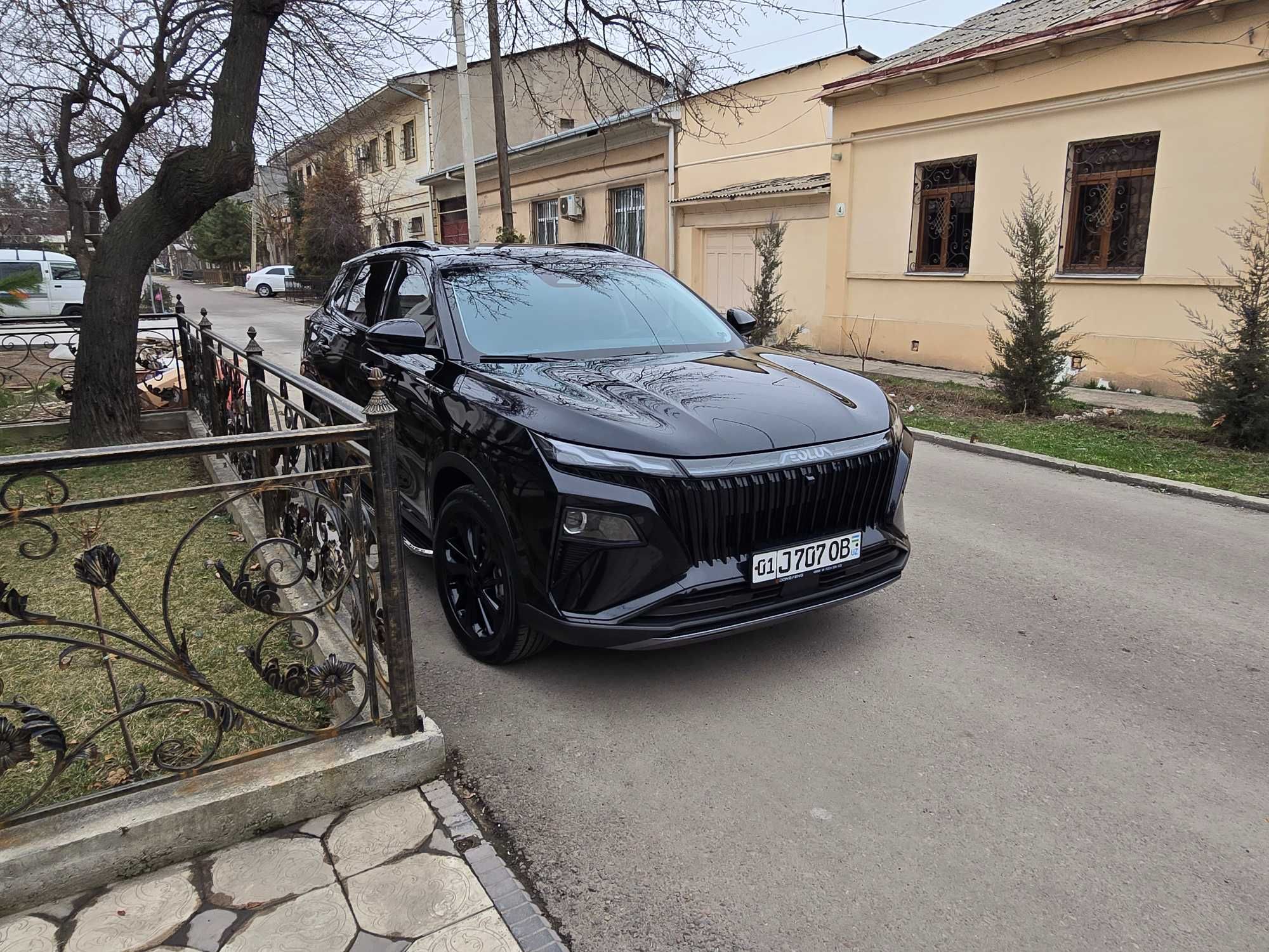 Prodayo'tsya Dong Feng Aelous Huge, Hybrid, 1,5 litr turbo + elektro.