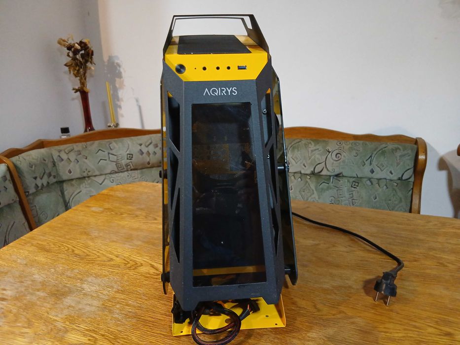 Carcasa AQIRYS Saiph + sursa Corsair 430W