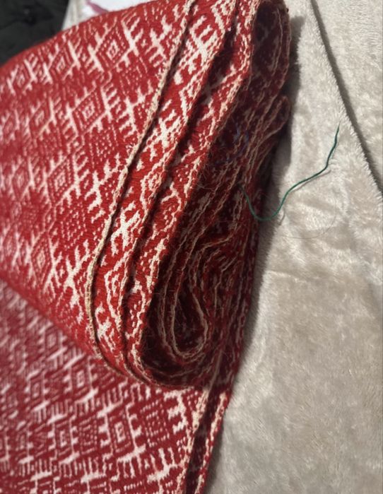 Covertura / covor din lana tesut manual