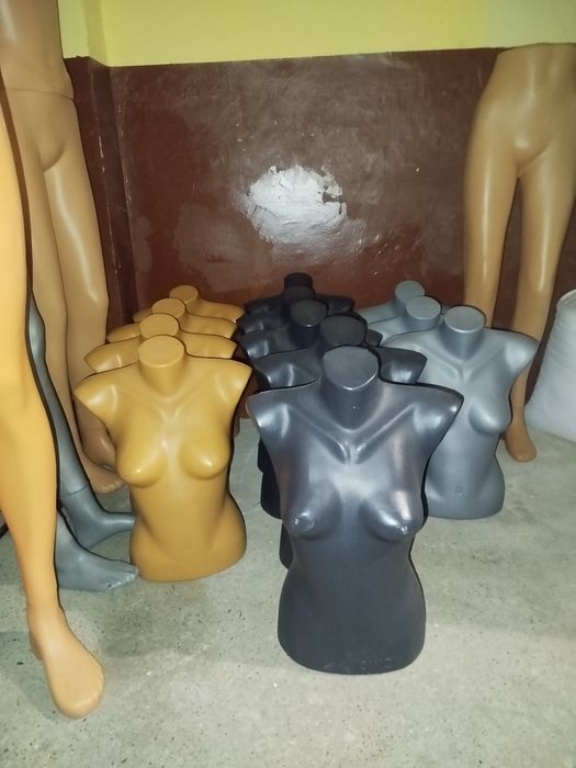 Дамски маникени .