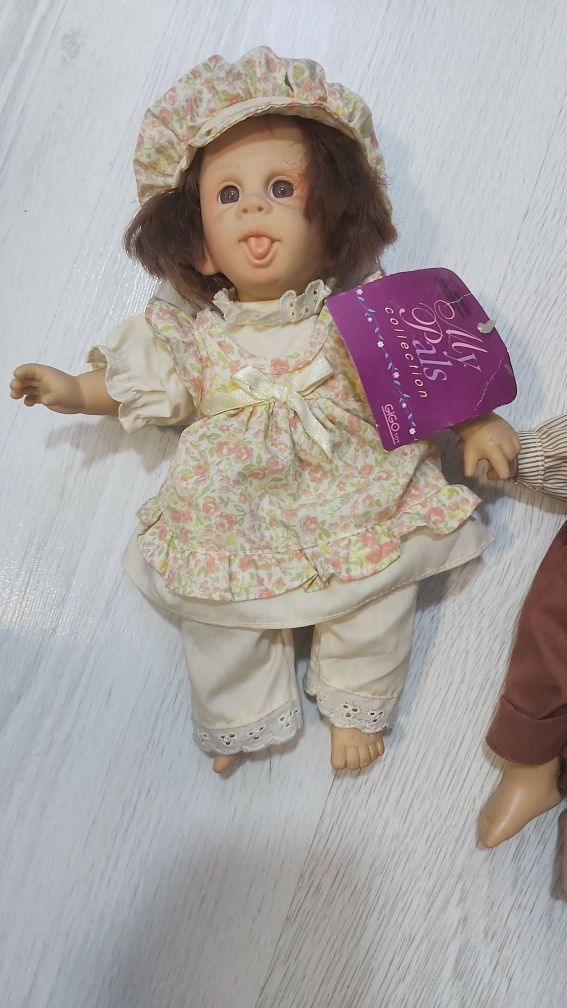 Păpuși China Gi-Go Expression Doll Tongue Out Păr roșu Corp moale 11"