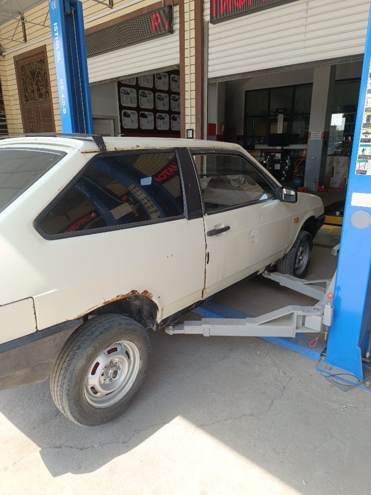 Lada samara 2108
