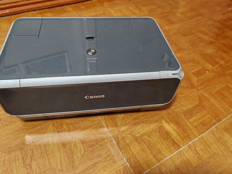 Цветной Принтер " Canon "  Ip-4000