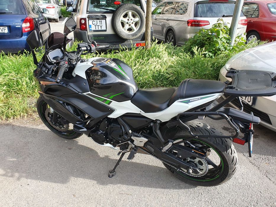 Kawasaki Ninja 650 ABS (2022)