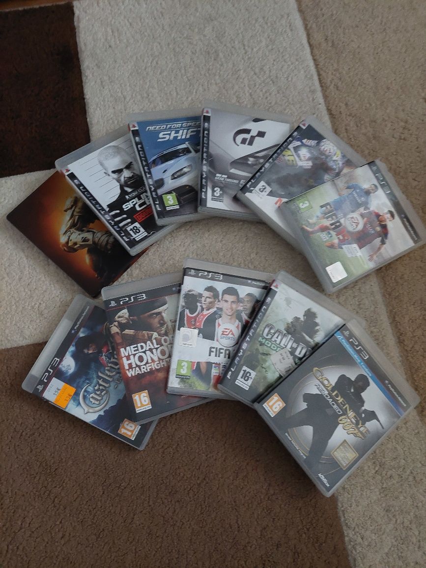 Vând jocuri PS 3