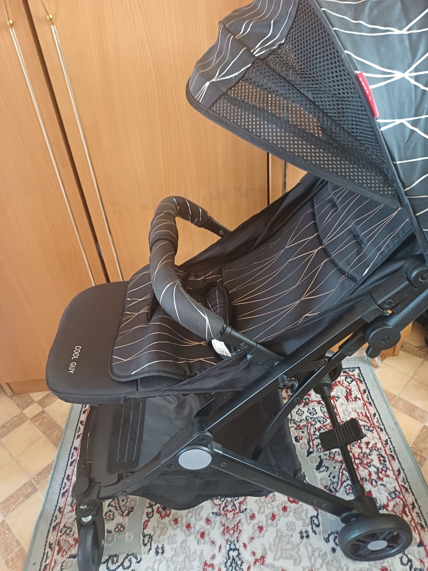 Продам коляску в отличном состояние.