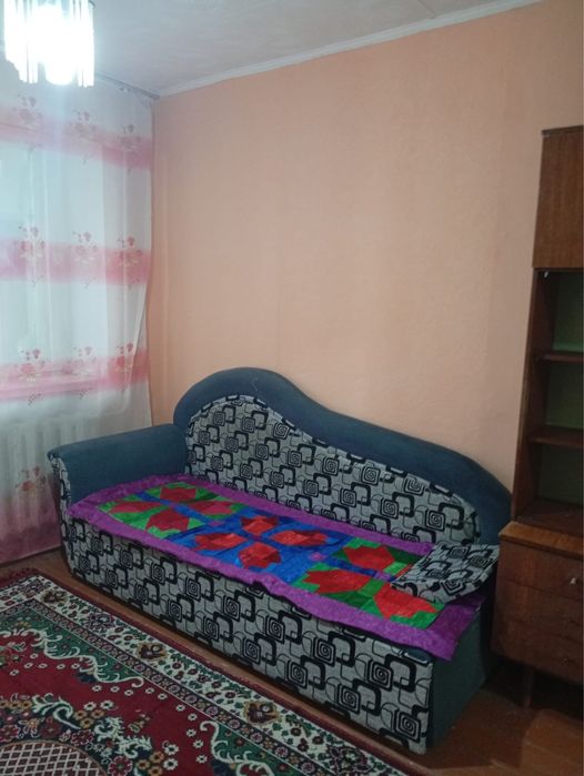 Бесплатно отдам диван