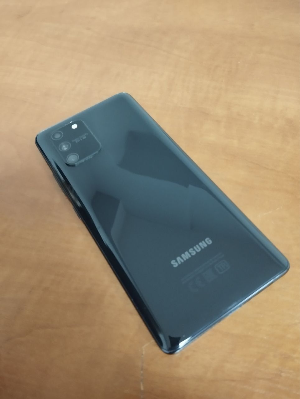 Samsung Galaxy S10 lite в идеальном состоянии