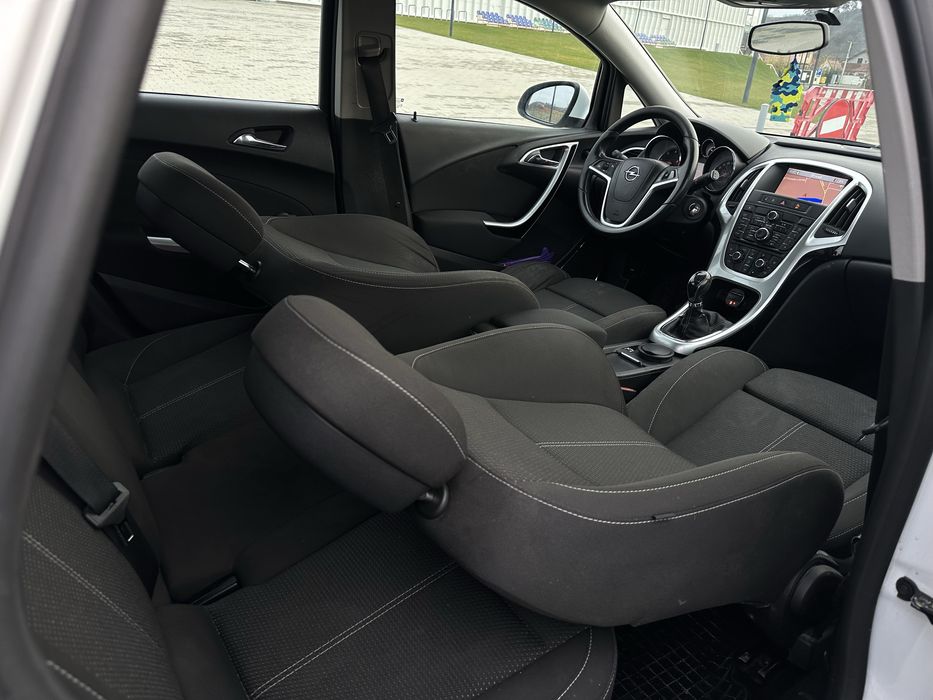 Opel Astra J 2.0CDTI 160CP - An 2012 / Euro 5