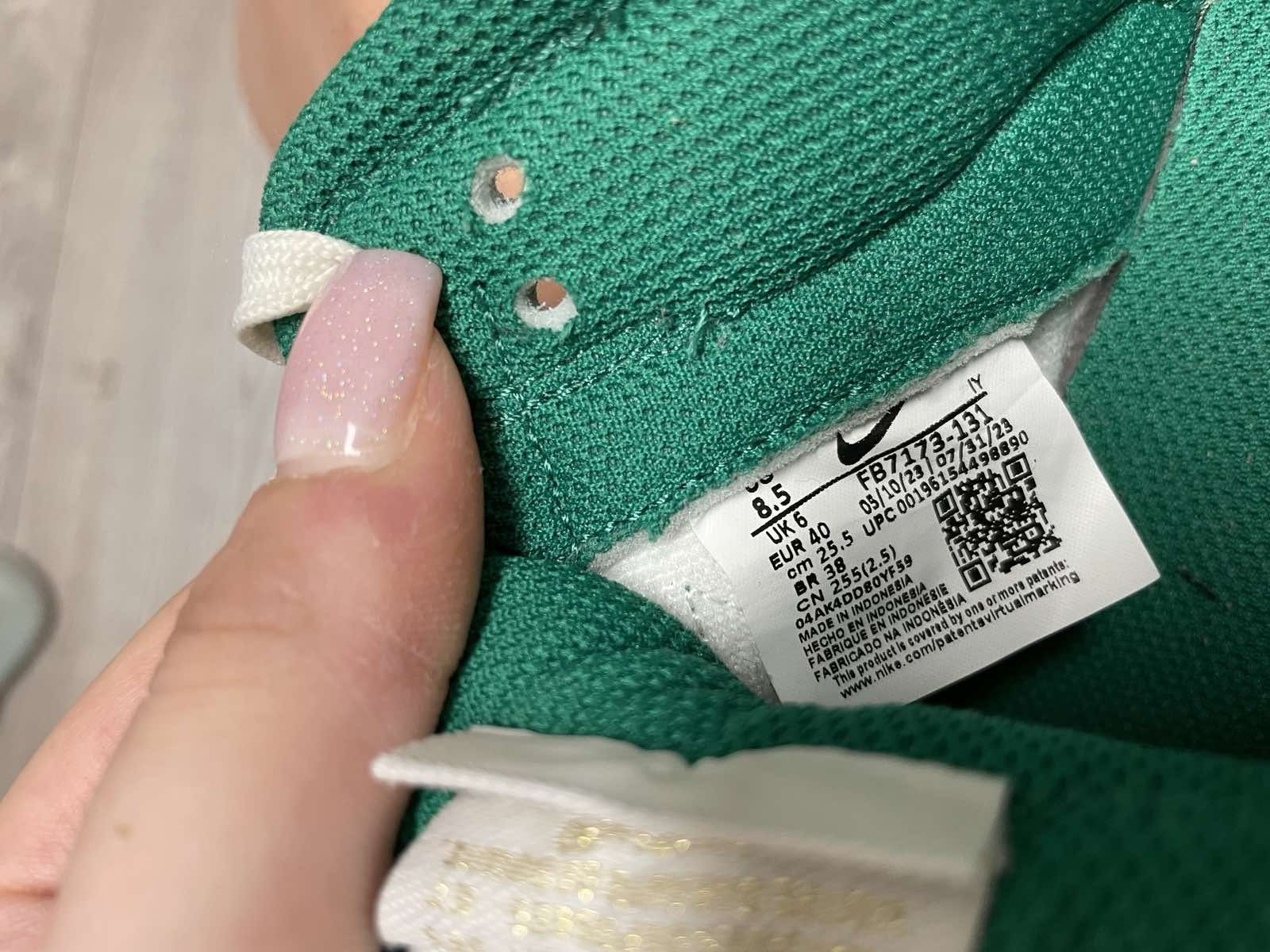 Чисто нови Nike dunk low 39н