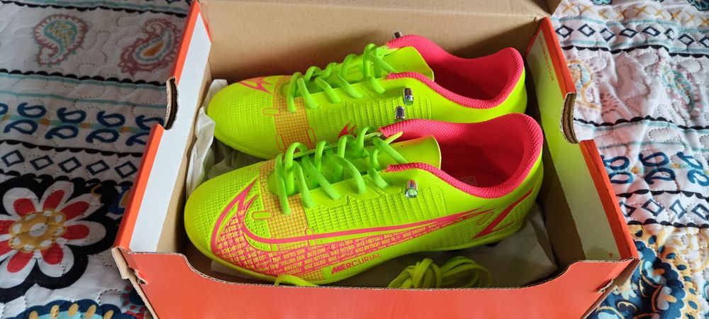 Adidași tenesi ghete papuci crampoane fotbal Nike Mercurial JRVapor 37