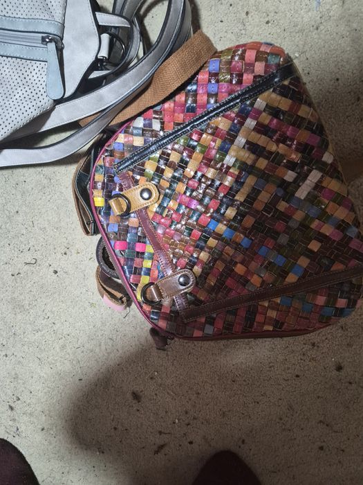 Vand 3 rucsacuri dama