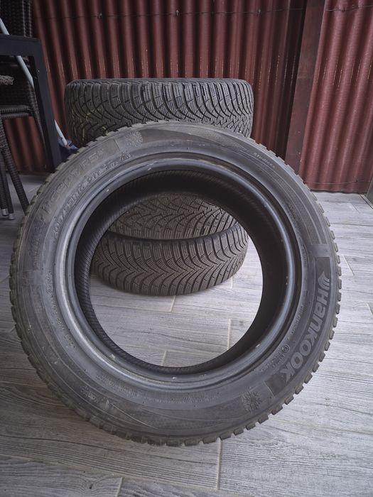 Anvelope de vânzare