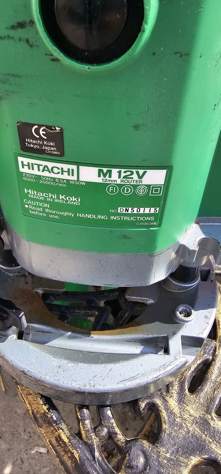 freza de lemn Hitachi m12v