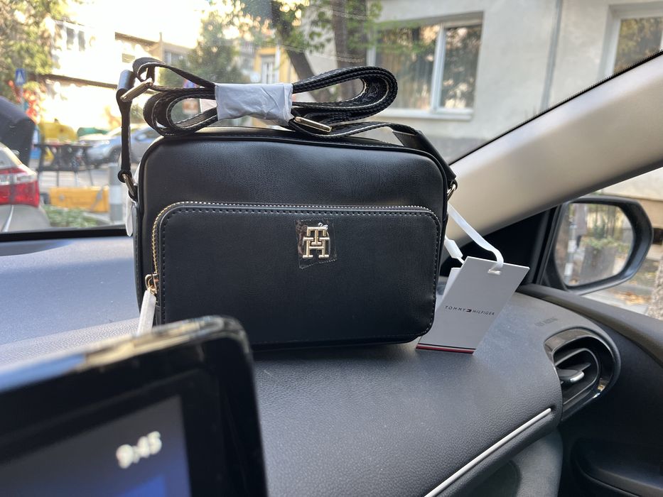 Продавам две дамски чанти