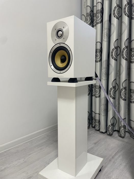 Bowers Wilkins CM1