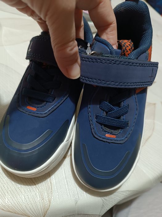 Детски светещи маратонки