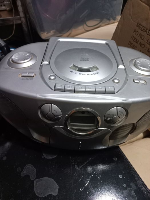 2 casetofoane cd casete radio grundig si platinium