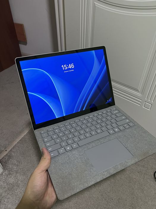 Microsoft Surface Laptop 2