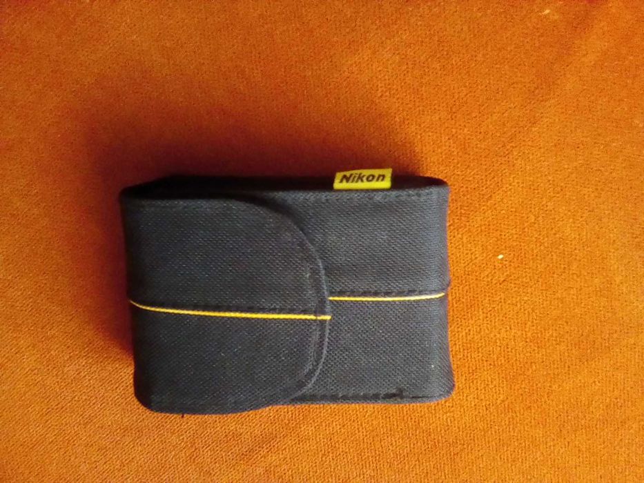 Gentuta originala aparat foto NIKON model 2