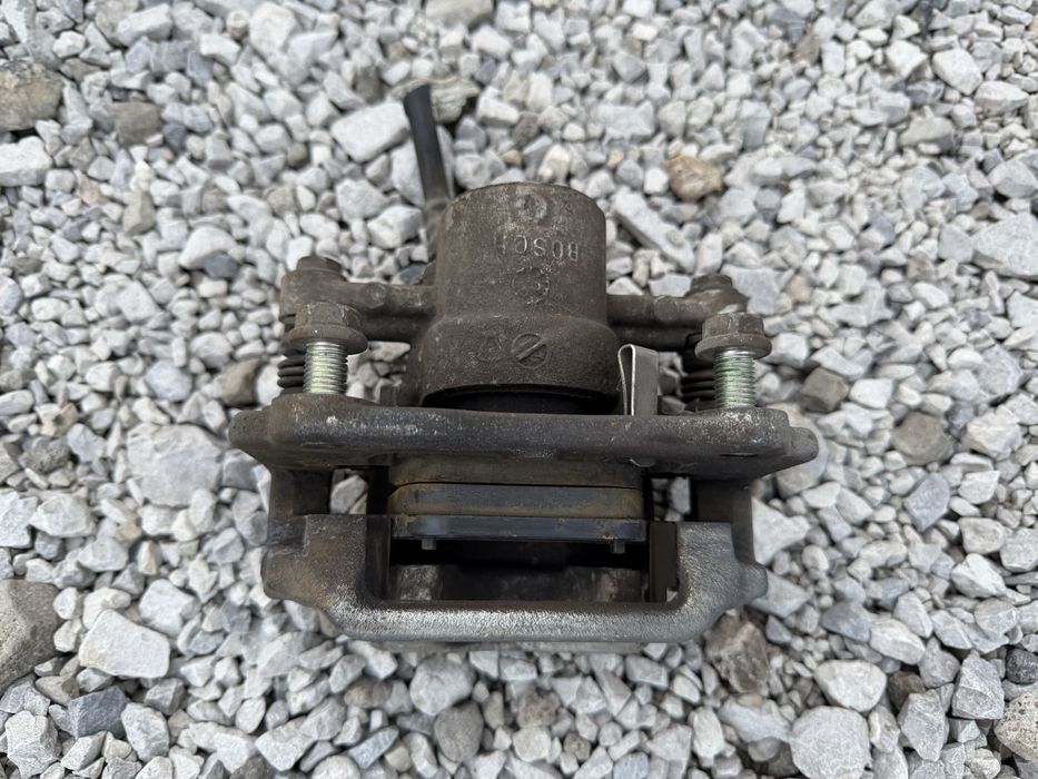 Спирачен апарат за Toyota Avensis / Corolla / RAV4 – Bosch задeн десен