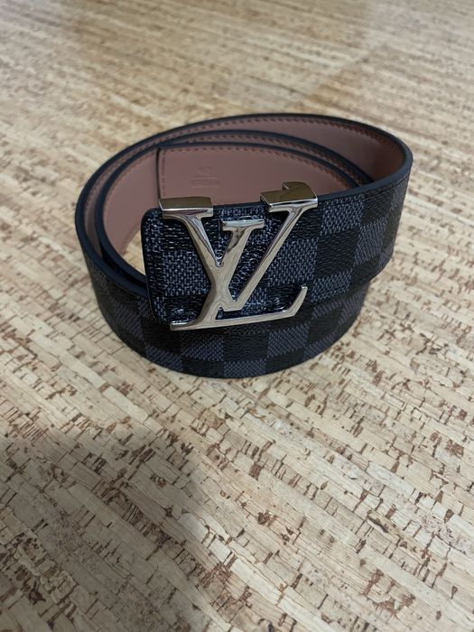 Curea Louis Vuitton