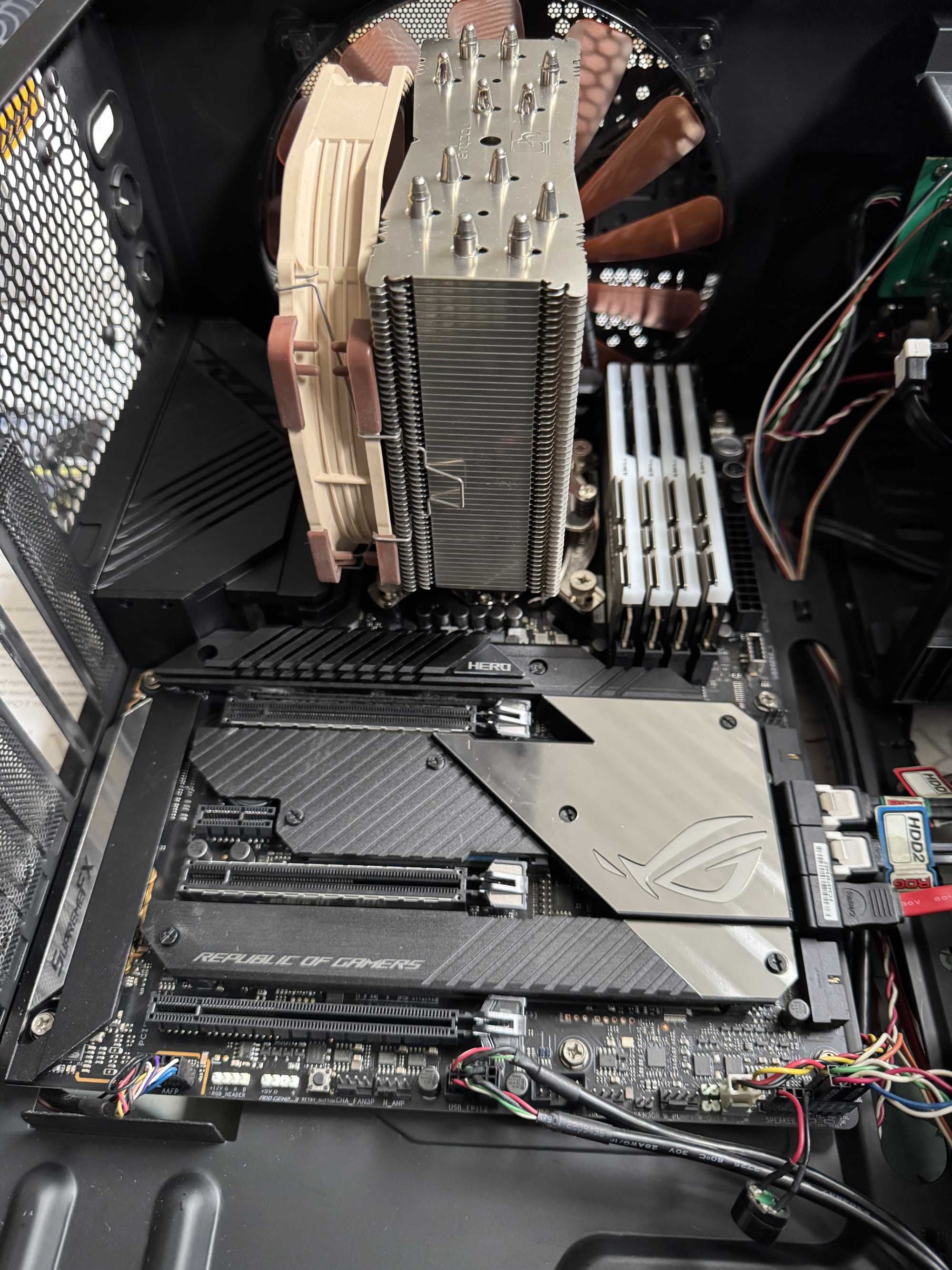 Дъно ASUS ROG Maximus 13