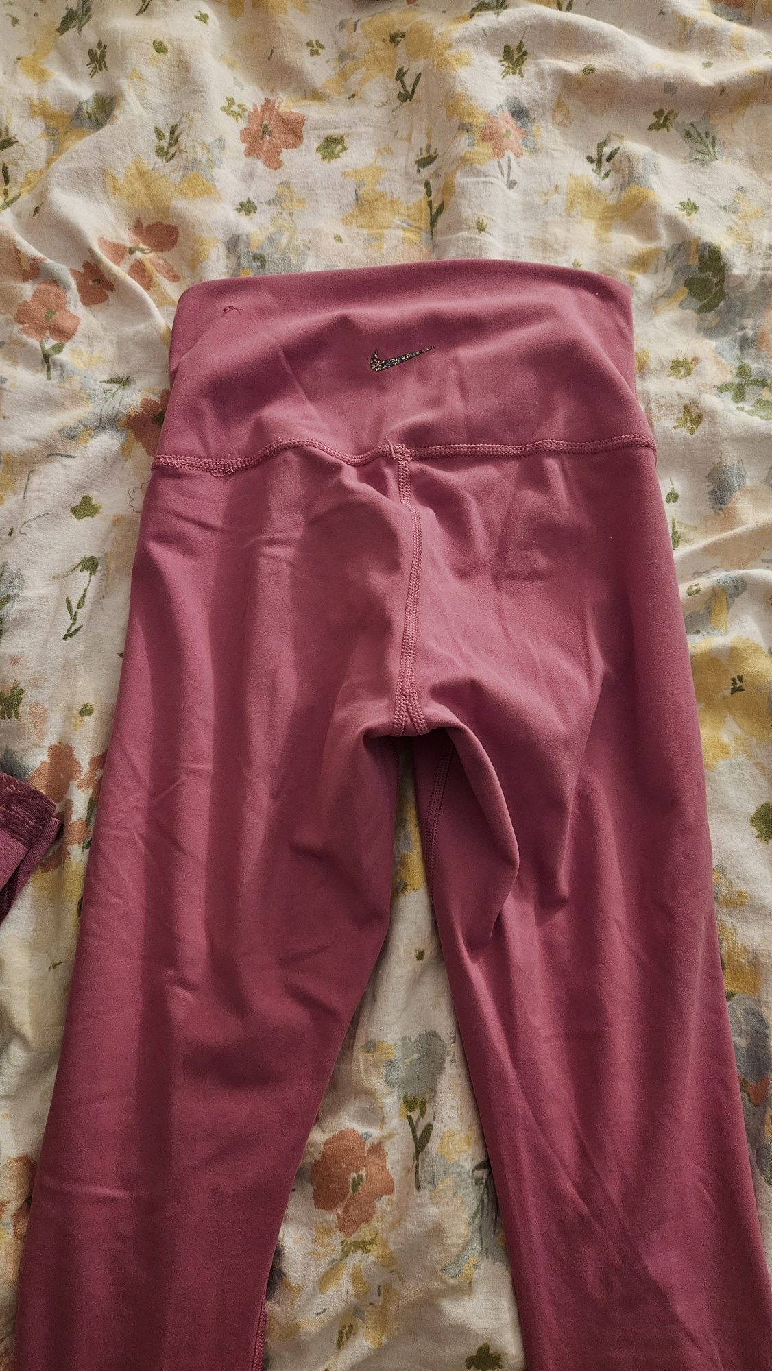 Клинове Nike и Nike PRO