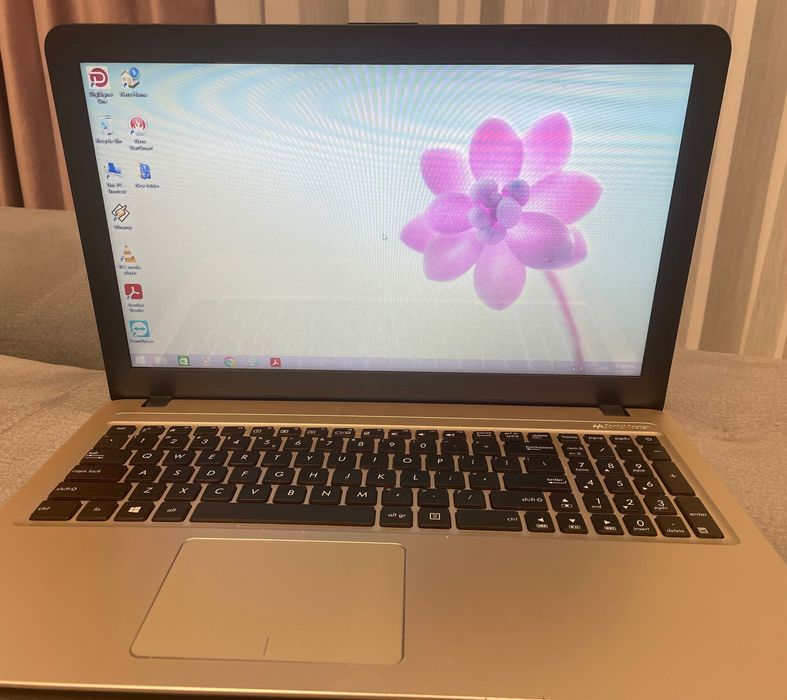 Vand laptop asus