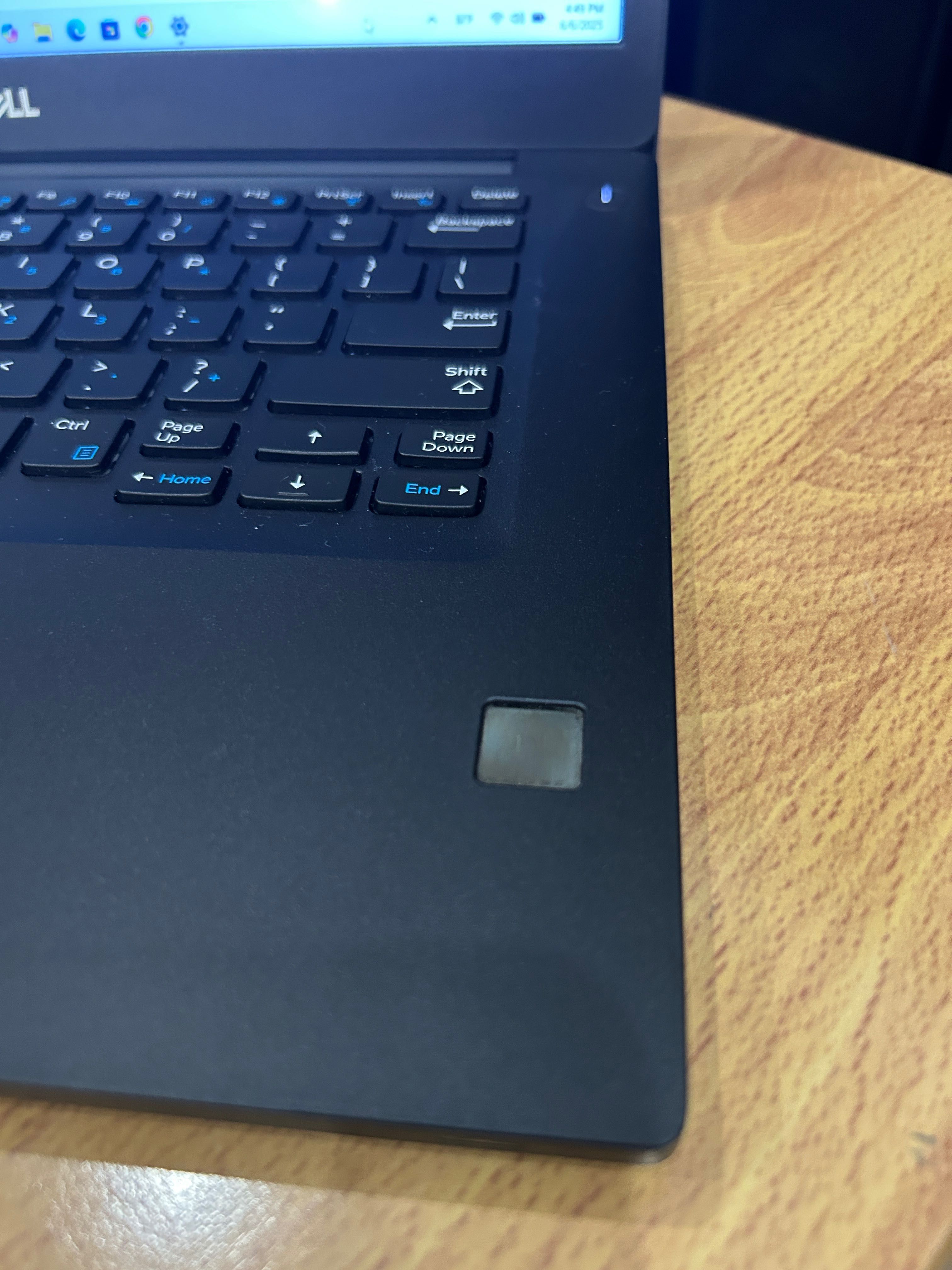 Kато нов! Лаптоп Dell i7/16GB RAM/512GB с 3 месеца гаранция!