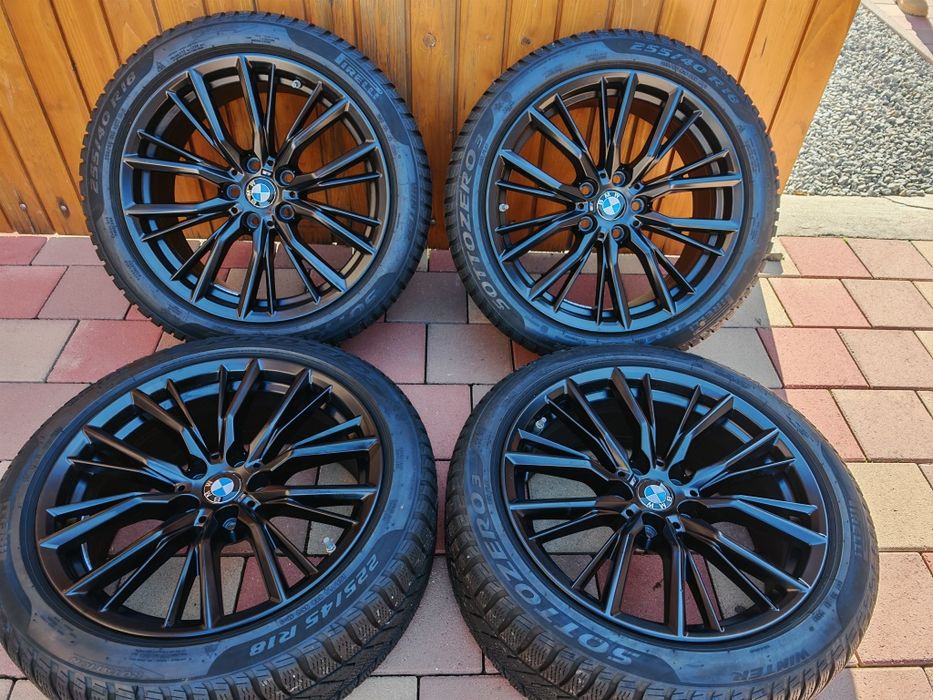 Jante M-Paket BMW M-Paket 2 lățimi 225 45-255-40R18 Pirelli iarnă 2024