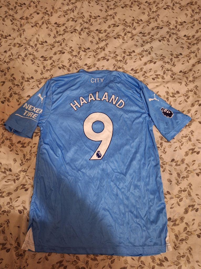 Тениска на Manchester City