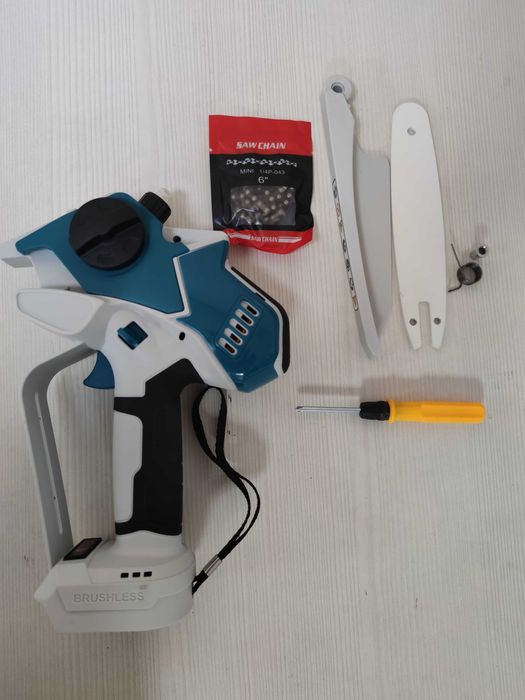 Аккумуляторный инструмент Макита