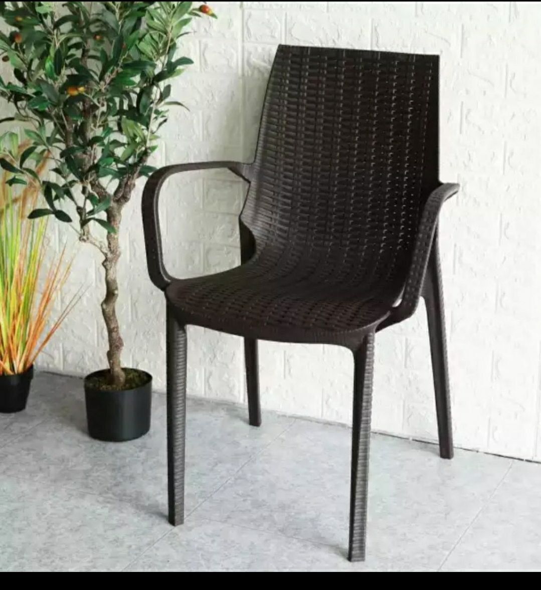 Стол и стулья для дачи и Кафе