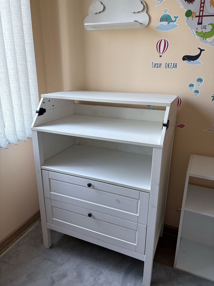 Скрин с повивалник от Икеа Sundvik
