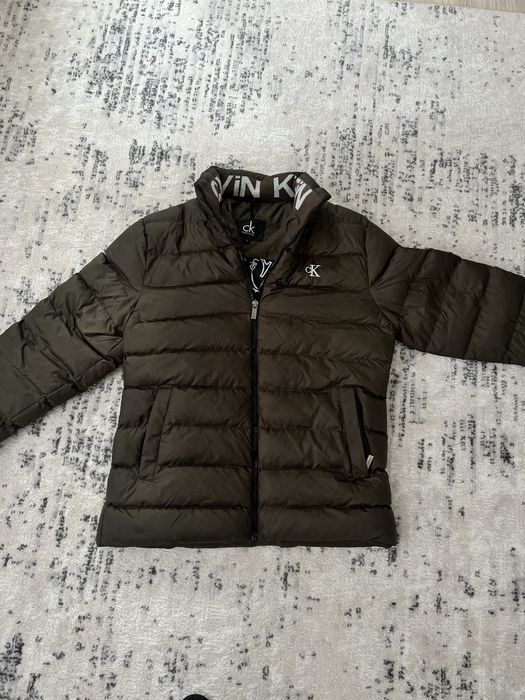 Продам осеннюю куртку