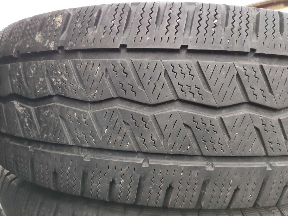 4бр Зимни гуми за бус 225 70 15 С - Hankook