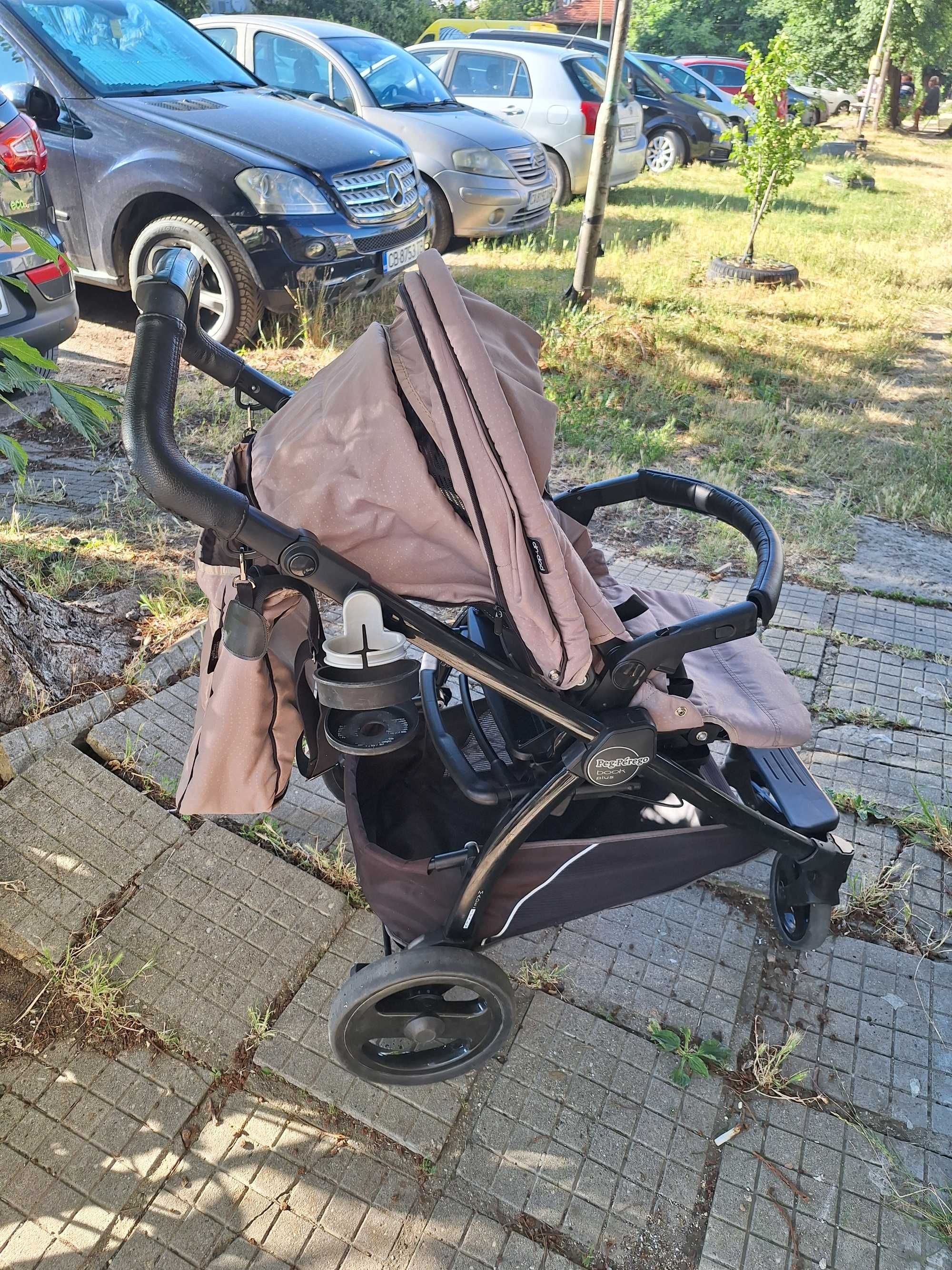 Бебешка количка Peg Perego 3 в 1 в добро състояние