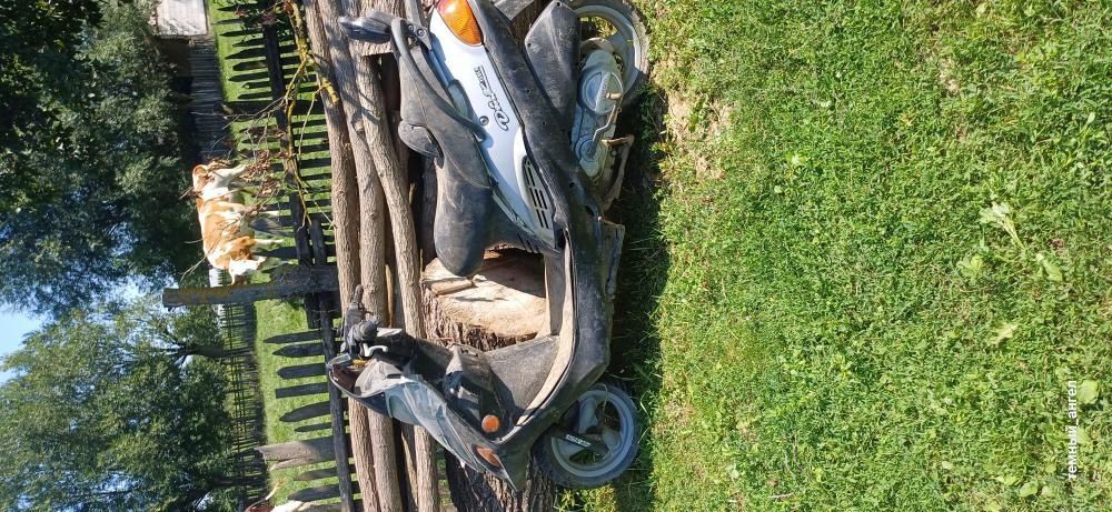 Vând scuter Kymco dink 150 lx