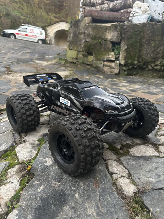 Traxxas e-revo 1.0