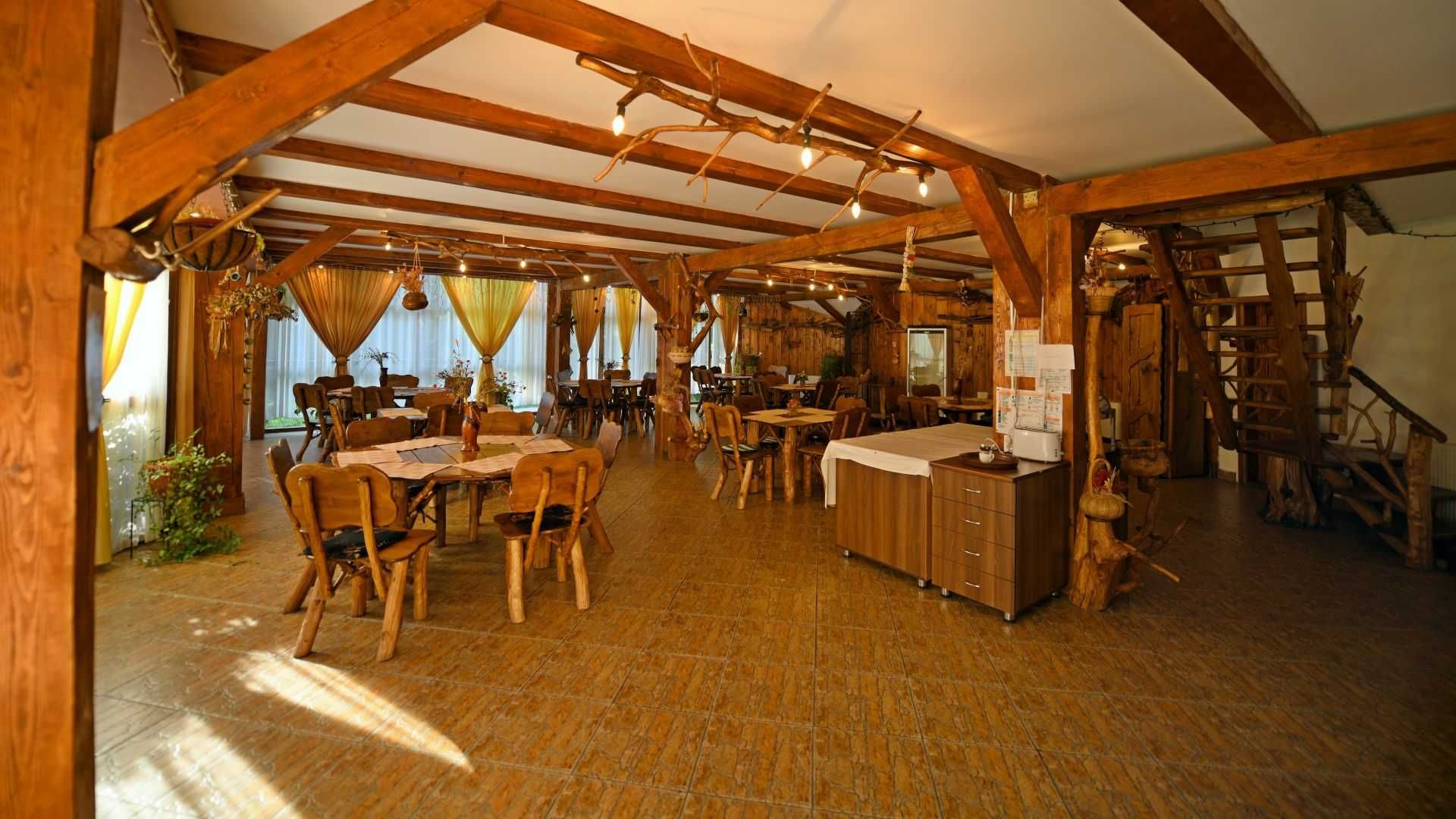 Vand pensiune turistica situata in zona Raul Mare- Retezat.