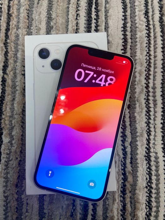 Срочно продам айфон 13 128 гб с полным комплектам