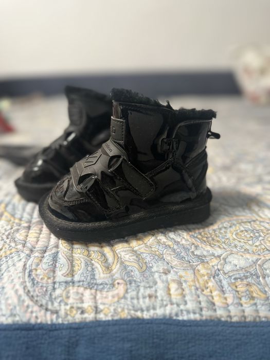 Продам срочно детские уги