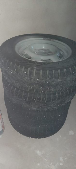 Продам шиповки с дисками