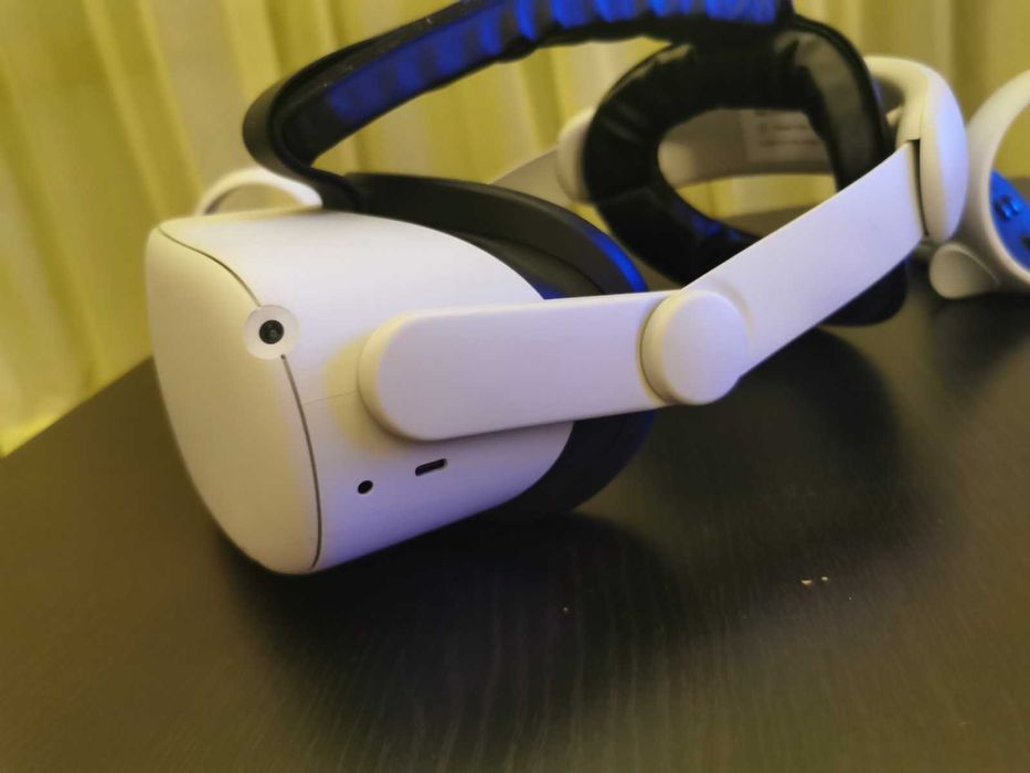 Продавам Oculus quest 2