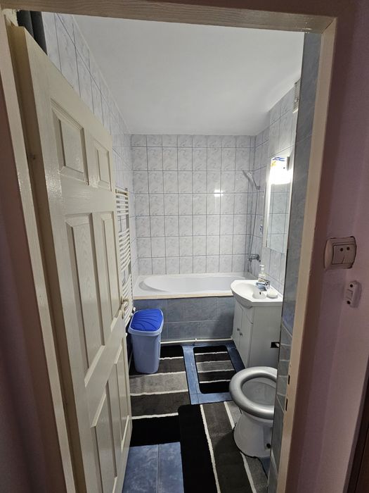 Apartament de închiriat
