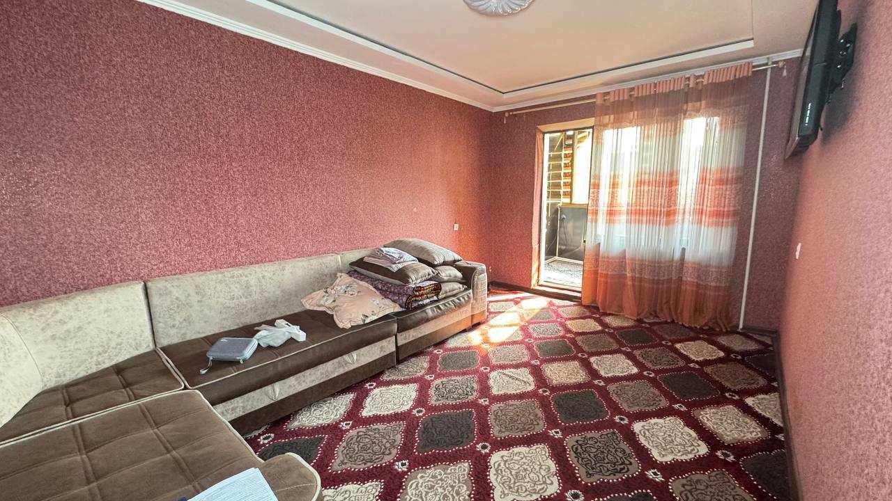 Калениский  2 хона 3 қават квартира сотилади. ID: 1133