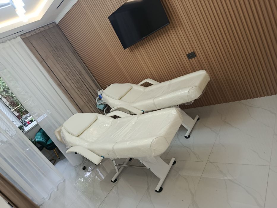 Kushetka etajirka stul yangi Sotiladi.